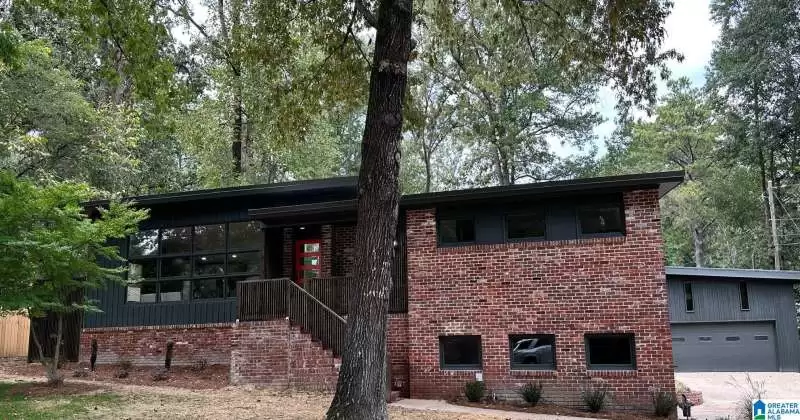 3857 CROMWELL DRIVE, BIRMINGHAM, Jefferson, Alabama, 35243, 21366487, 4 Bedrooms Bedrooms, ,3 BathroomsBathrooms,Single Family Home,For Sale,CROMWELL DRIVE,21366487