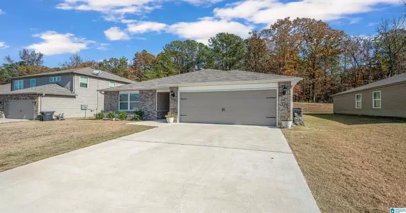 193 STONEBRIAR DRIVE, CALERA, Shelby, Alabama, 35040, 21370350, 3 Bedrooms Bedrooms, ,2 BathroomsBathrooms,Single Family Home,For Sale,STONEBRIAR DRIVE,21370350