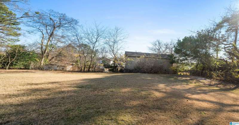 1133 SHADES CREST ROAD, HOOVER, Jefferson, Alabama, 35226, 21374469, 3 Bedrooms Bedrooms, ,2 BathroomsBathrooms,Single Family Home,For Sale,SHADES CREST ROAD,21374469