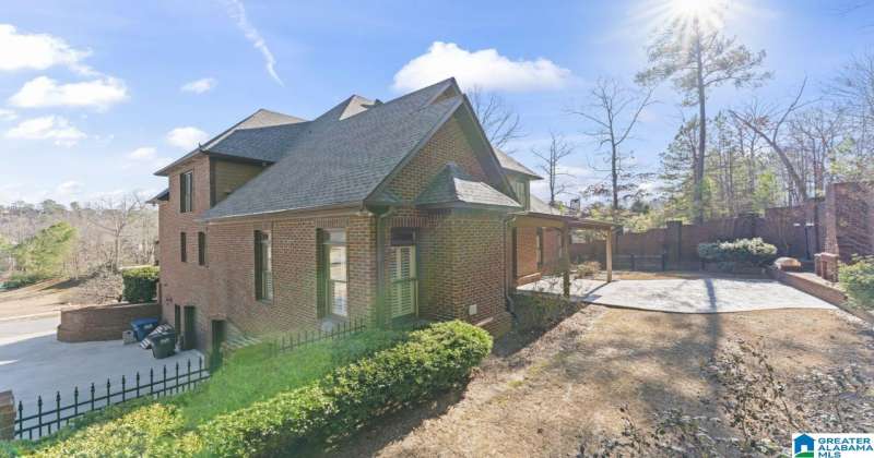 5615 LAKE TRACE DRIVE, HOOVER, Jefferson, Alabama, 35244, 21376917, 5 Bedrooms Bedrooms, ,5 BathroomsBathrooms,Single Family Home,For Sale,LAKE TRACE DRIVE,21376917