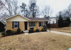 209 KNOLL CREST DRIVE, HOMEWOOD, Jefferson, Alabama, 35209, 21377477, 4 Bedrooms Bedrooms, ,3 BathroomsBathrooms,Single Family,For Rent,KNOLL CREST DRIVE,21377477
