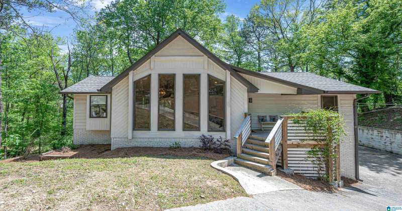 2447 INDIAN LAKE DRIVE, BIRMINGHAM, Shelby, Alabama, 35244, 21382828, 3 Bedrooms Bedrooms, ,2 BathroomsBathrooms,Single Family Home,For Sale,INDIAN LAKE DRIVE,21382828