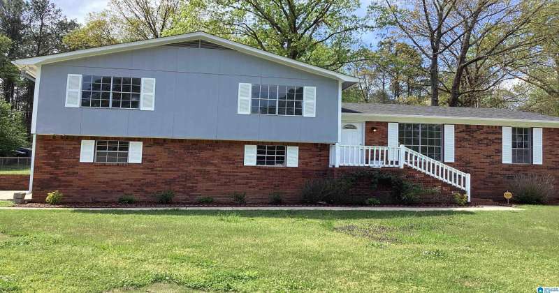 6881 SUNNY DELL DRIVE, HUEYTOWN, Jefferson, Alabama, 35023, 21382911, 3 Bedrooms Bedrooms, ,2 BathroomsBathrooms,Single Family Home,For Sale,SUNNY DELL DRIVE,21382911