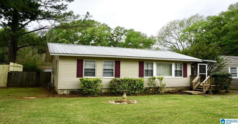 2520 CIRCLE DRIVE, HUEYTOWN, Jefferson, Alabama, 35023, 21383043, 3 Bedrooms Bedrooms, ,2 BathroomsBathrooms,Single Family Home,For Sale,CIRCLE DRIVE,21383043
