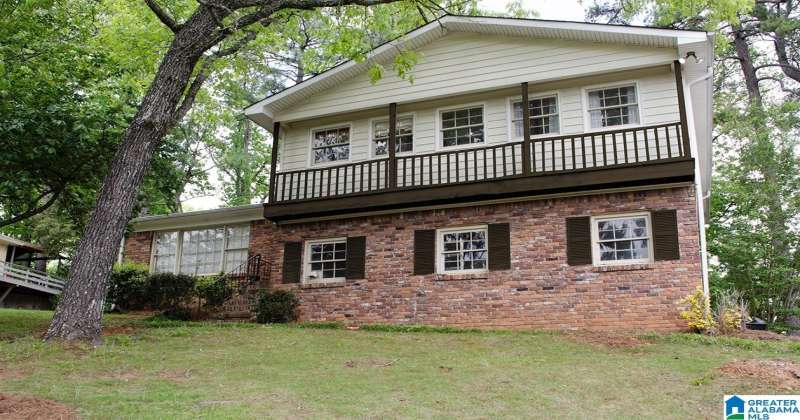 2447 GAWAIN DRIVE, HOOVER, Jefferson, Alabama, 35226, 21383241, 4 Bedrooms Bedrooms, ,2 BathroomsBathrooms,Single Family Home,For Sale,GAWAIN DRIVE,21383241