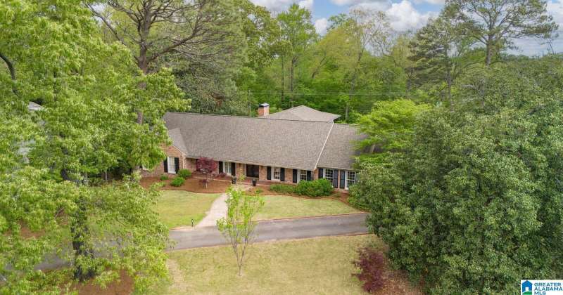 3931 KNOLLWOOD DRIVE, MOUNTAIN BROOK, Jefferson, Alabama, 35243, 21383420, 5 Bedrooms Bedrooms, ,6 BathroomsBathrooms,Single Family Home,For Sale,KNOLLWOOD DRIVE,21383420