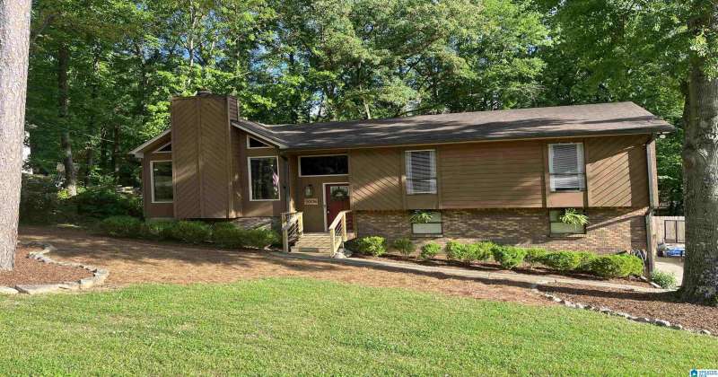 2004 1ST AVENUE, ALABASTER, Shelby, Alabama, 35114, 21383589, 3 Bedrooms Bedrooms, ,2 BathroomsBathrooms,Single Family Home,For Sale,1ST AVENUE,21383589