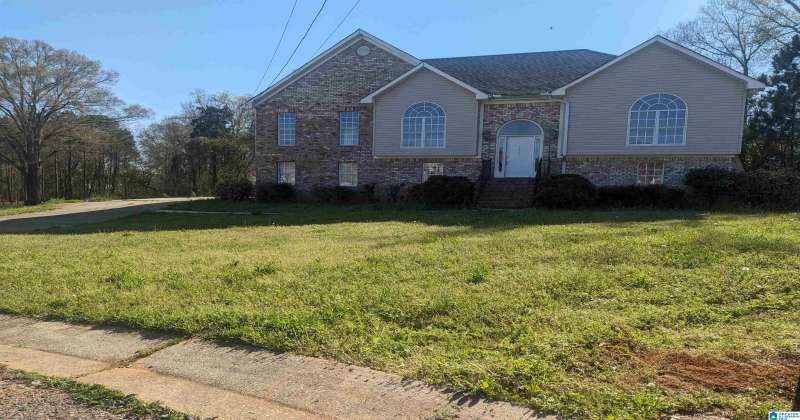 5486 FLINT HILL CIRCLE, BESSEMER, Jefferson, Alabama, 35022, 21383663, 4 Bedrooms Bedrooms, ,3 BathroomsBathrooms,Single Family Home,For Sale,FLINT HILL CIRCLE,21383663