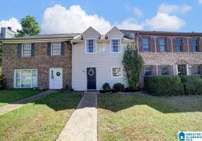 708 CAHABA MANOR DRIVE, PELHAM, Shelby, Alabama, 35124, 21383746, 2 Bedrooms Bedrooms, ,2 BathroomsBathrooms,Townhouse,For Sale,CAHABA MANOR DRIVE,21383746