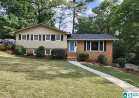 2025 WEEPING WILLOW LANE, HOOVER, Jefferson, Alabama, 35216, 21384117, 4 Bedrooms Bedrooms, ,3 BathroomsBathrooms,Single Family Home,For Sale,WEEPING WILLOW LANE,21384117